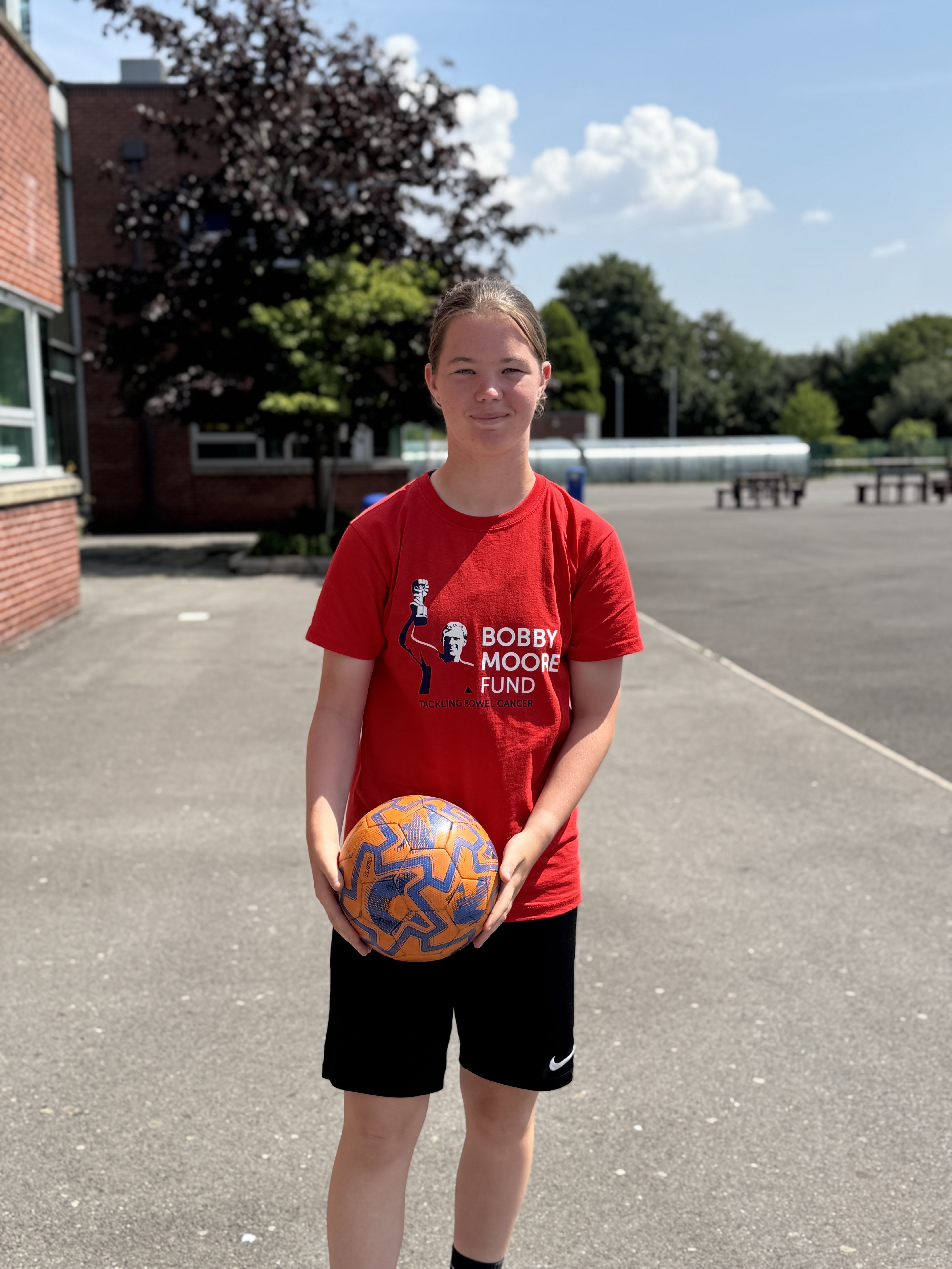 Ocean’s Keepy-Uppy Challenge Raises Funds for Life-Saving Bowel Cancer Research